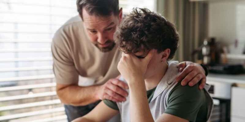 Cuando la crianza agota: El burnout parental como predictor silencioso del malestar en adolescentes